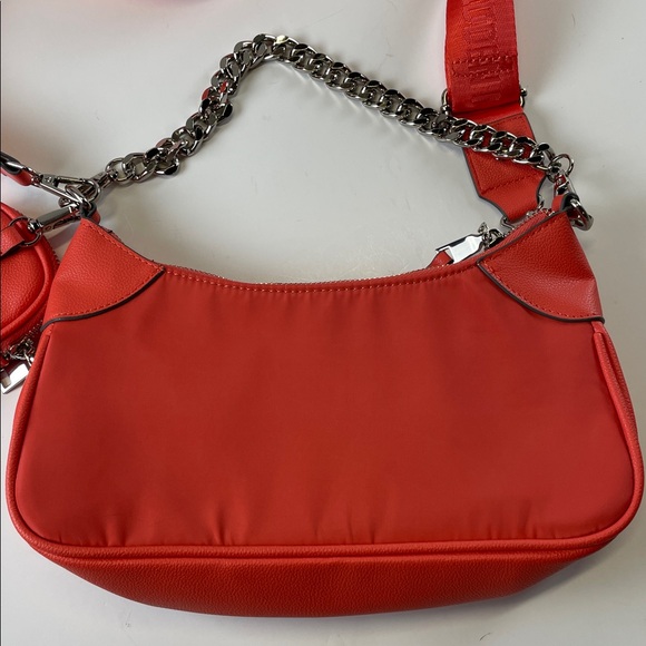 Madden NYC Orange Nylon Shoulder Bag Chain Strap Crossbody w Mini Pouch - Picture 5 of 10